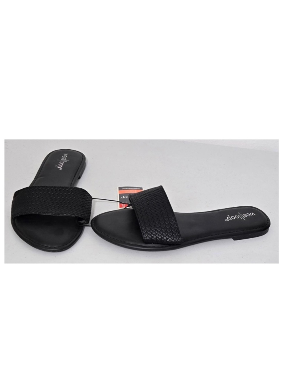 New West Loop Sandals Womens Small 5 6 Slides Black Open Toe Shoes NWT